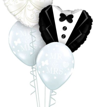 Gown & Tuxedo Classic Bouquet