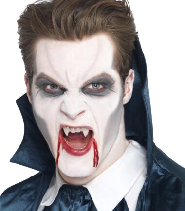 Vampire Make Up