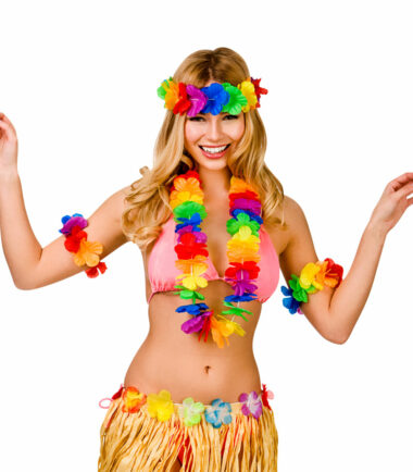 Waikiki 4 Piece Set The 4 piece set includes lei garland, headband and 2 wrist bands.