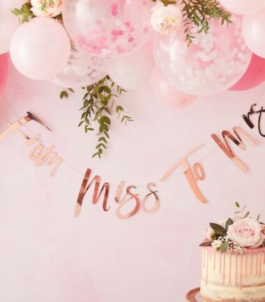 MISS TO MRS ROSE GOLD BUNTING FLORAL HEN PARTY